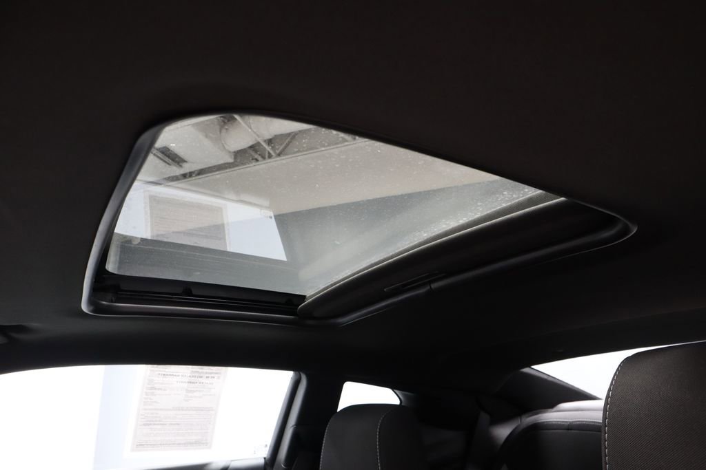 Used 2018 Chevrolet Camaro LT w/ RS Package image 33