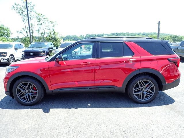 Certified 2025 Ford Explorer ST AWD/4WD image 2