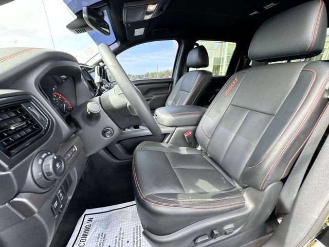 Used 2021 Nissan Titan PRO-4X w/ Pro-4x Convenience Package AWD/4WD image 11