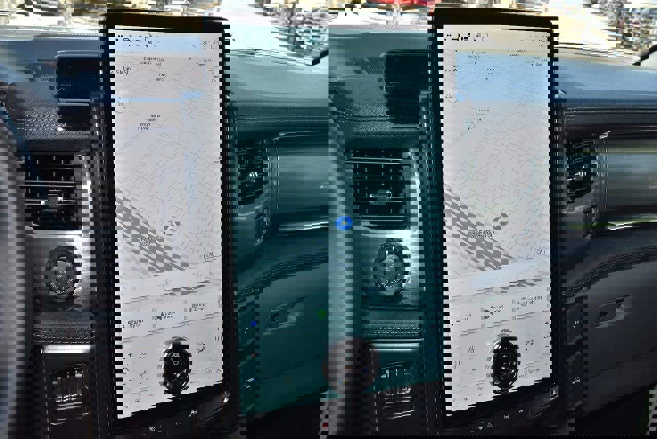 Certified 2025 Ford F150 Lightning Flash image 28