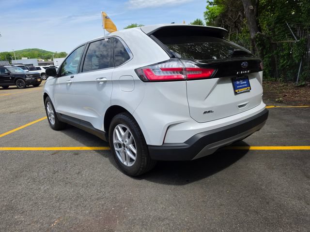 Certified 2023 Ford Edge SEL w/ Convenience Package AWD/4WD image 4