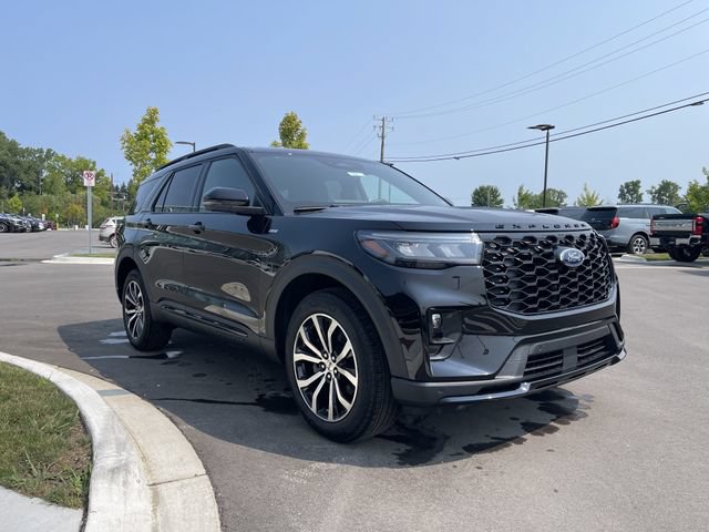 Certified 2026 Ford Explorer ST-Line AWD/4WD image 7