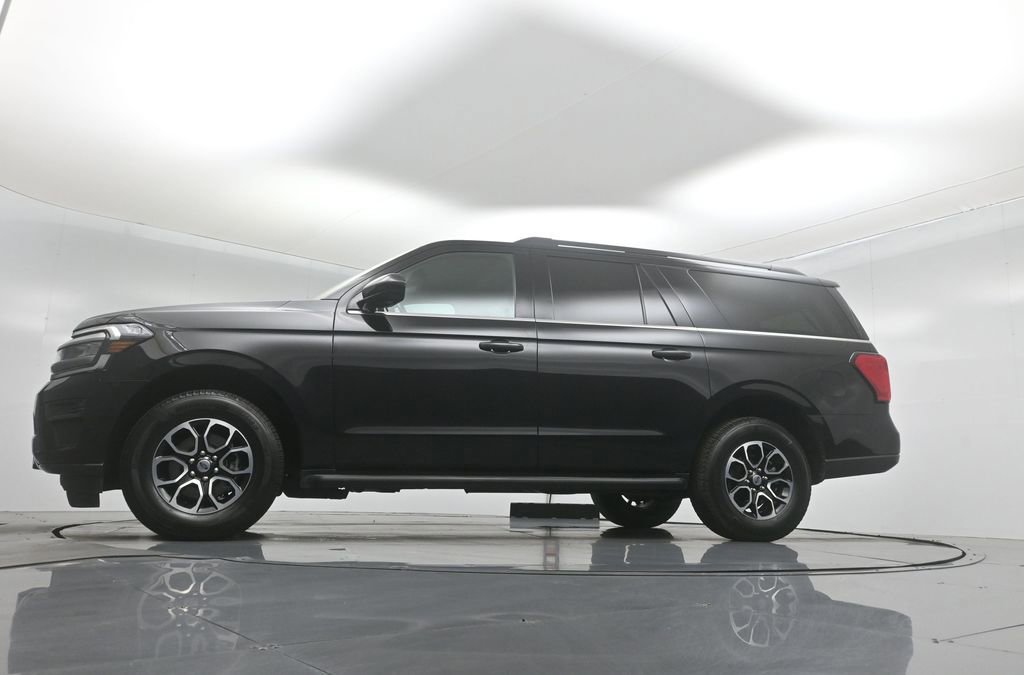 Certified 2022 Ford Expedition Max XLT image 23