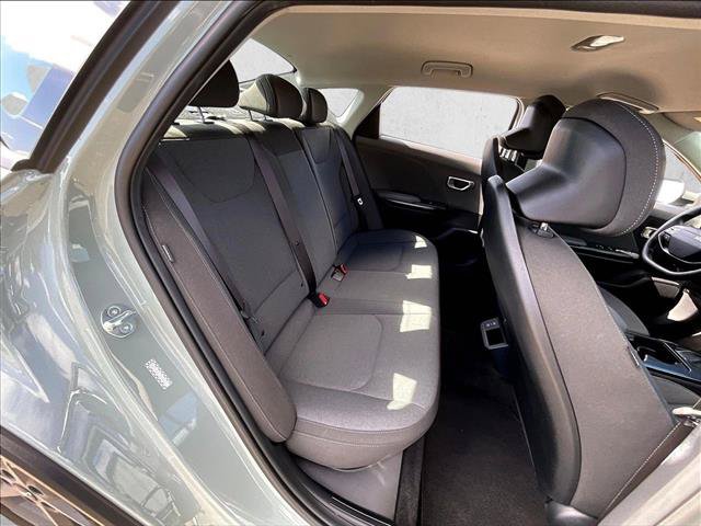 Used 2025 Kia K4 FWD image 25