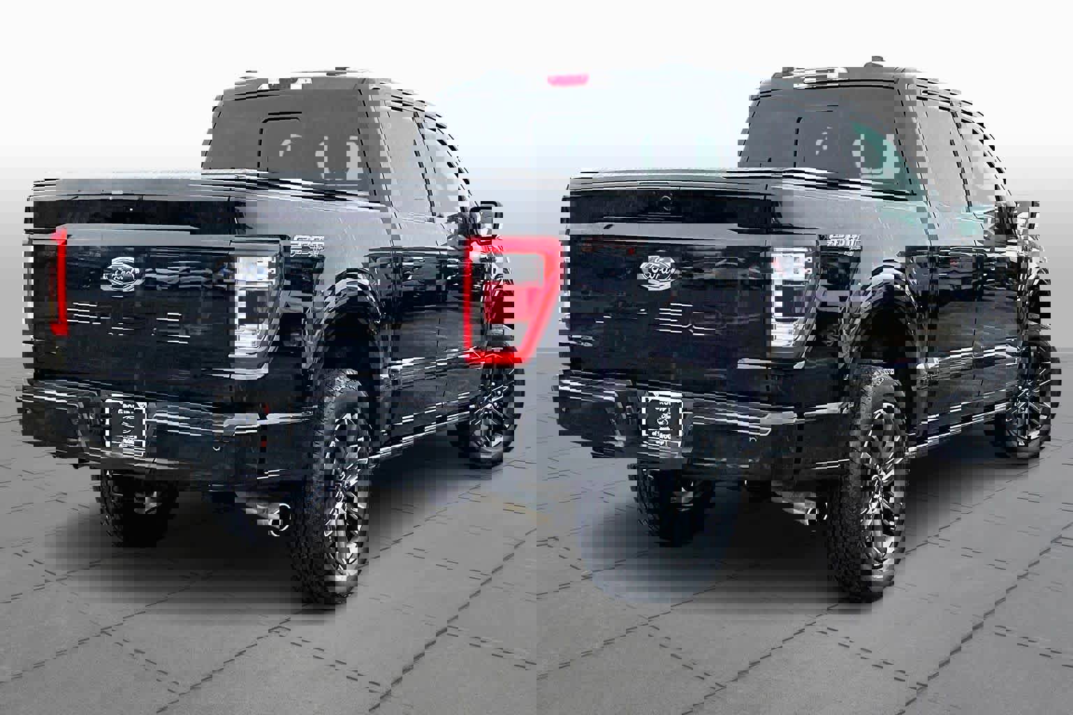 Certified 2023 Ford F150 Lariat w/ Equipment Group 502A High image 12