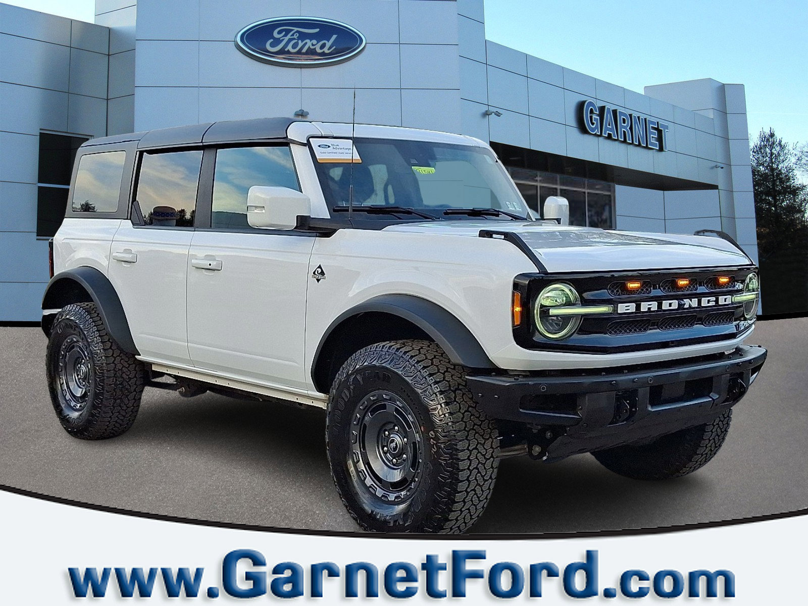 Certified 2023 Ford Bronco Outer Banks w/ Sasquatch Package image 6