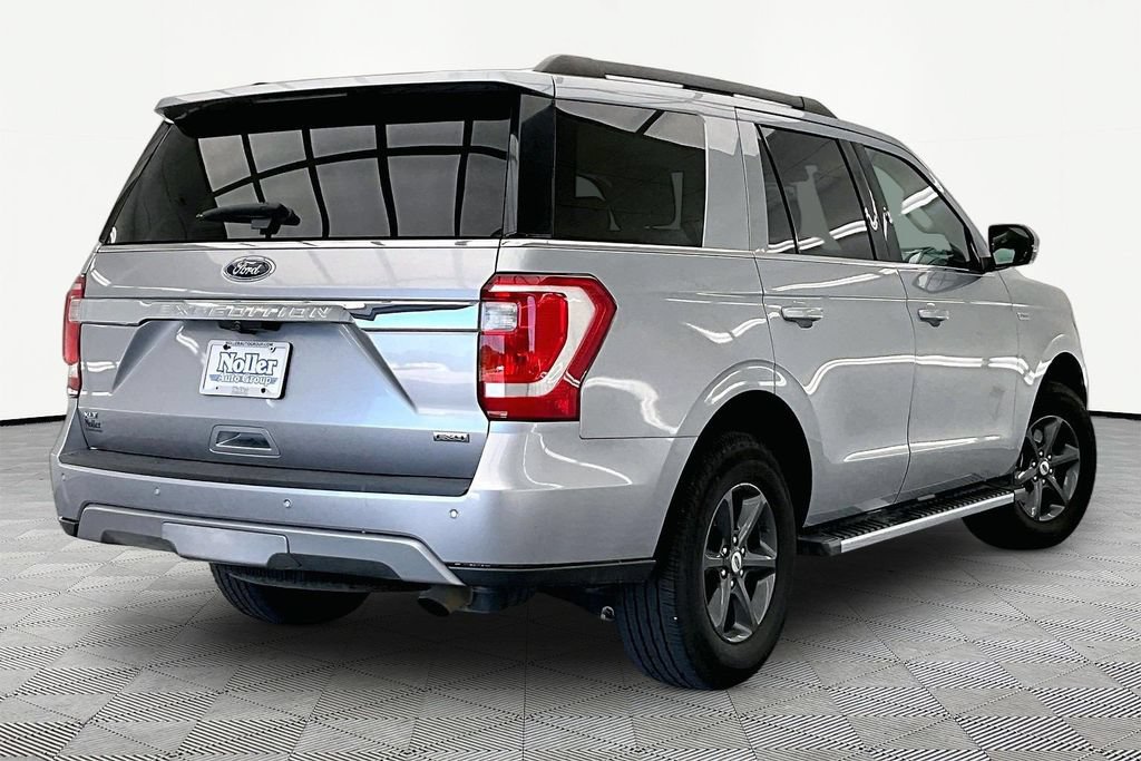 Certified 2020 Ford Expedition XLT w/ FX4 Off-Road Package AWD/4WD image 2