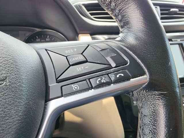 Used 2017 Nissan Rogue SL w/ SL Premium Package FWD image 23