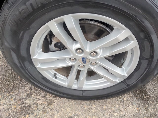 Certified 2022 Ford Explorer XLT w/ Equipment Group 202A image 27