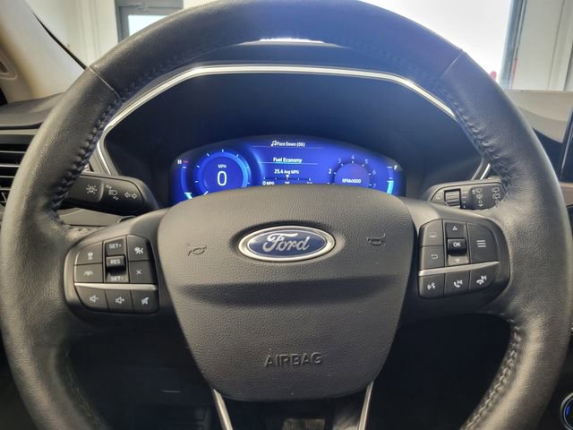 Certified 2020 Ford Escape Titanium AWD/4WD image 11