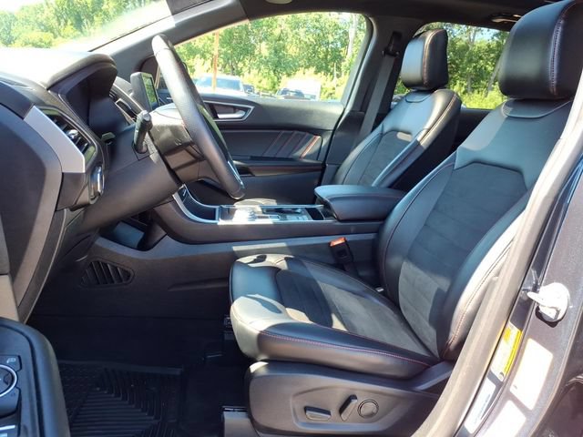 Certified 2024 Ford Edge ST-Line AWD/4WD image 16