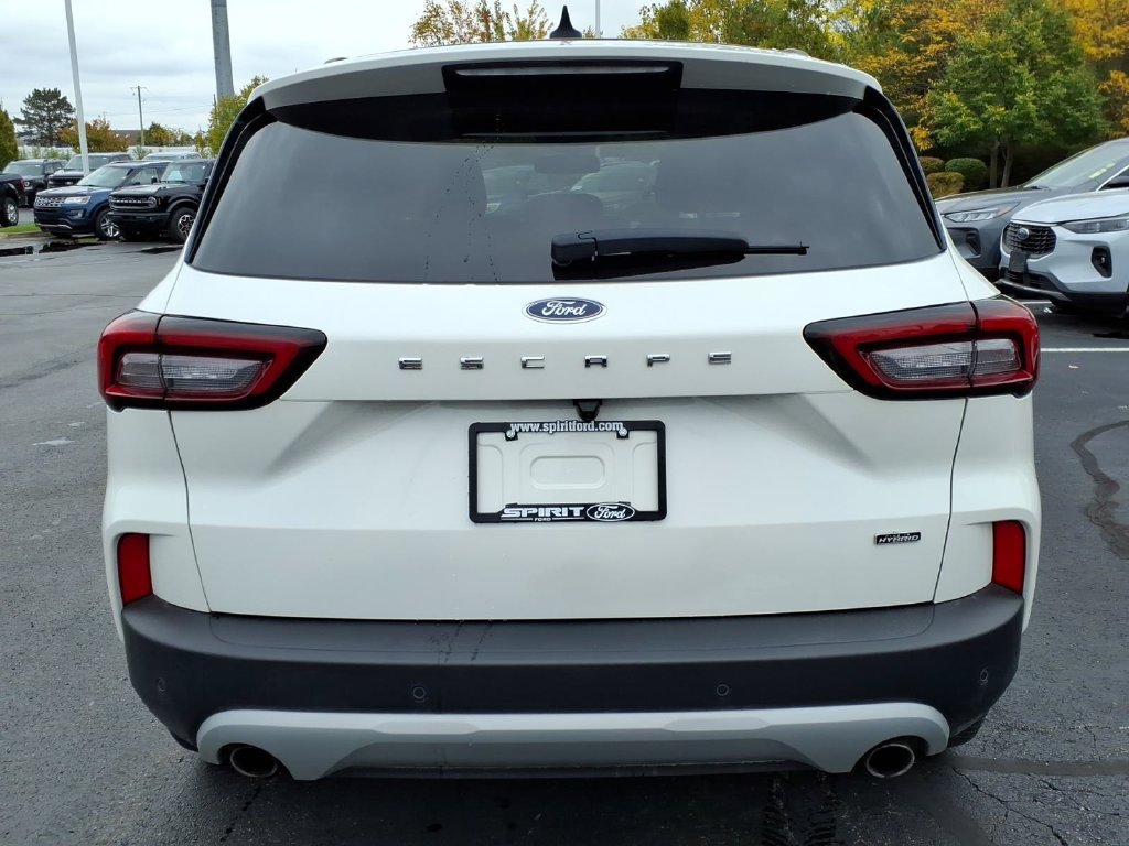 Certified 2023 Ford Escape SE w/ PHEV Premium Package FWD image 5