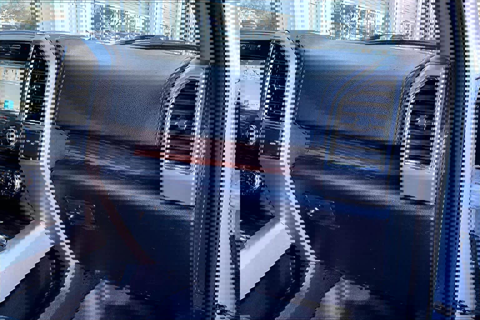 Certified 2017 Ford F150 Lariat image 19