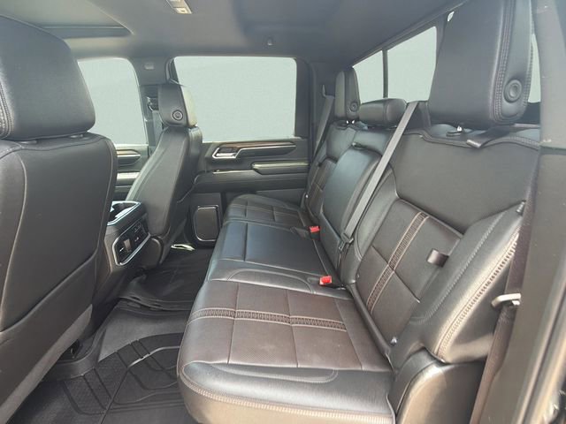 Used 2024 Chevrolet Silverado 3500 High Country w/ High Country Premium Package AWD/4WD image 17