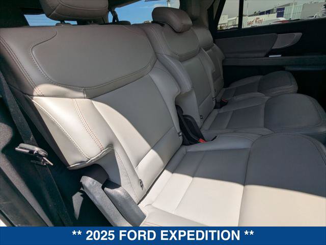 Certified 2025 Ford Expedition Max Active AWD/4WD image 22