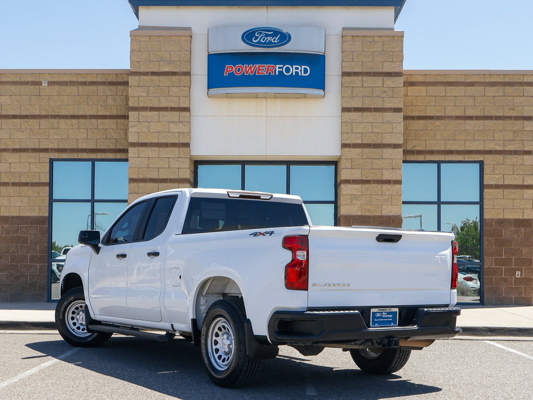 Used 2022 Chevrolet Silverado 1500 W/T w/ WT Value Package AWD/4WD image 8