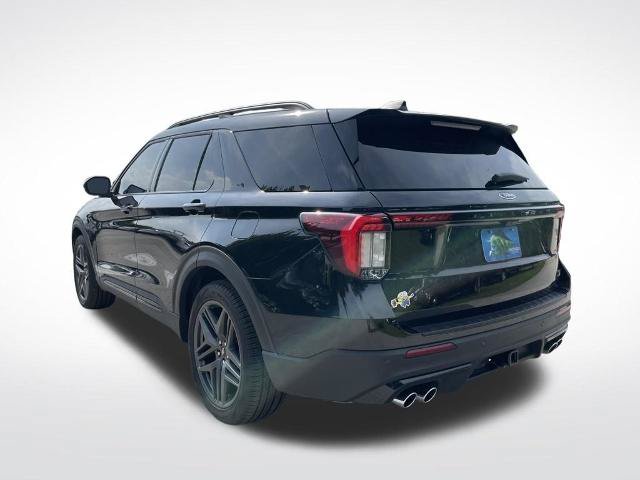 Certified 2025 Ford Explorer ST RWD image 5