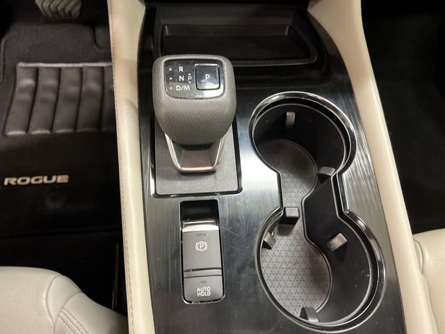 Used 2023 Nissan Rogue SL w/ SL Premium Package image 13