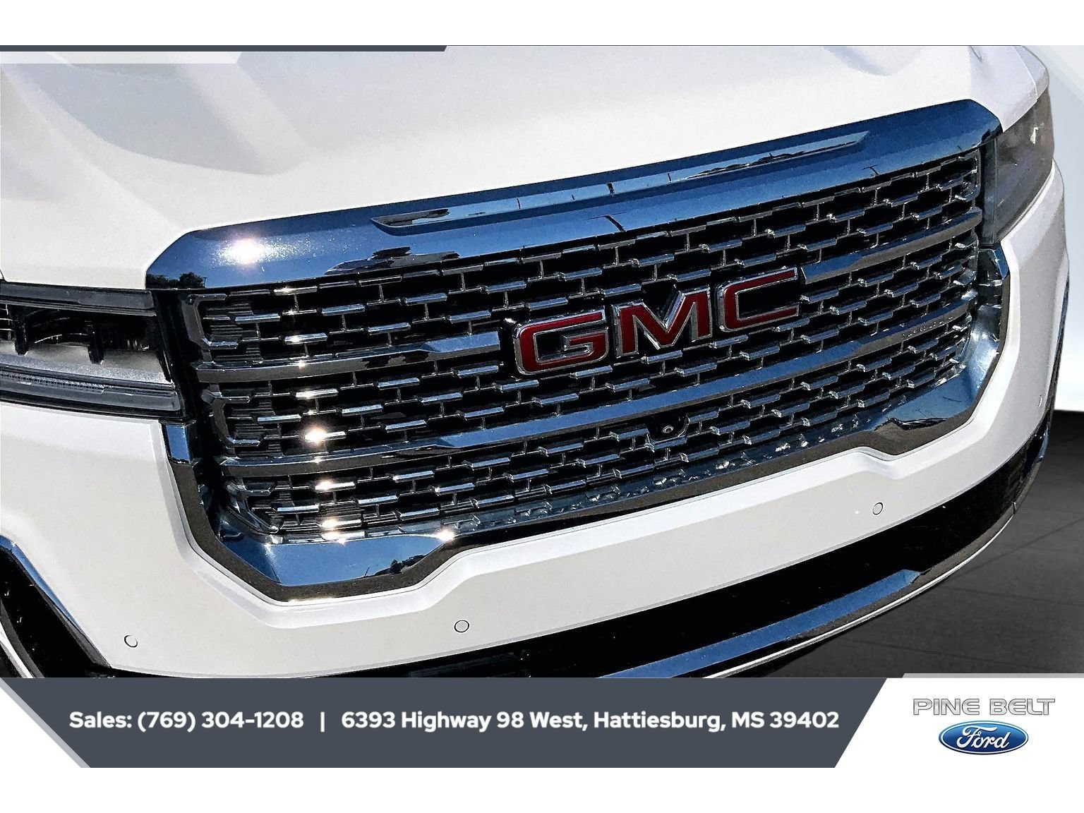 Used 2021 GMC Acadia Denali w/ Denali Technology Package FWD image 22