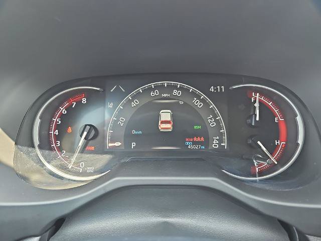 Used 2025 Toyota RAV4 XLE FWD image 19