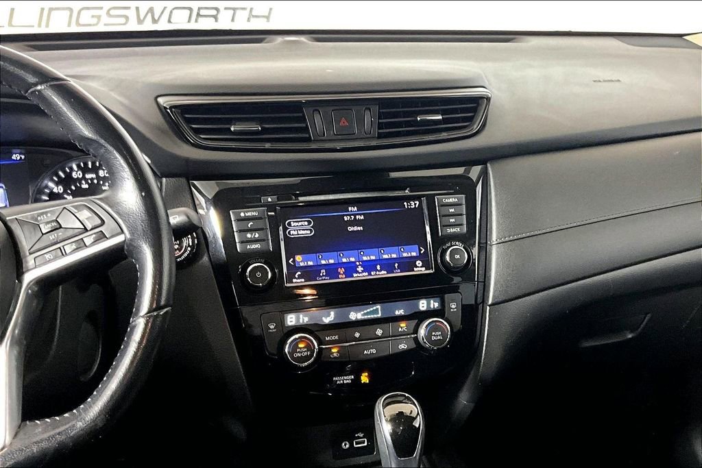 Used 2020 Nissan Rogue SV image 5