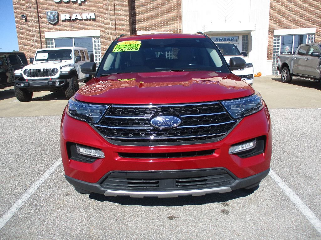 Certified 2021 Ford Explorer XLT w/ Equipment Group 202A image 2