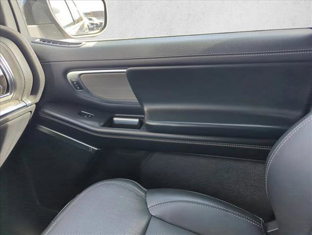 Certified 2025 Ford Expedition Max Platinum image 28