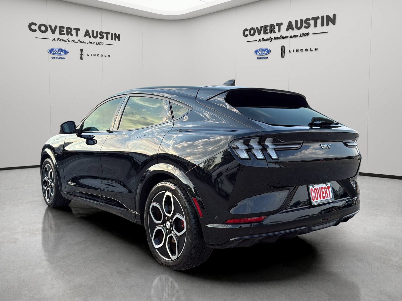 Certified 2023 Ford Mustang Mach-E GT AWD/4WD image 3