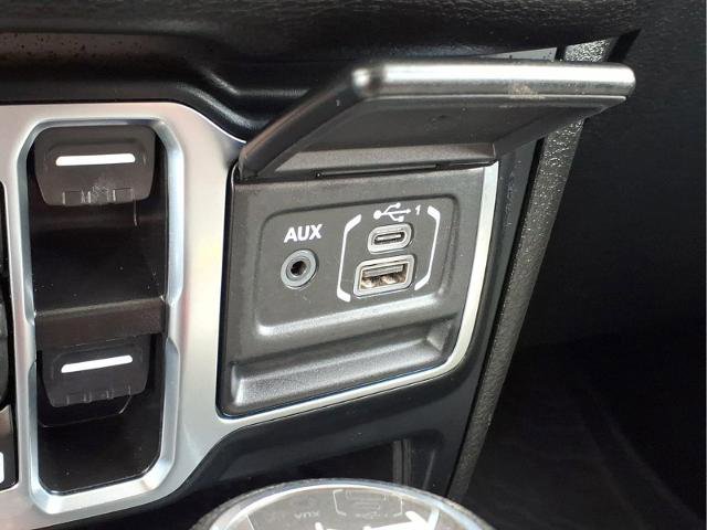 Used 2024 Jeep Wrangler Unlimited Sport AWD/4WD image 18