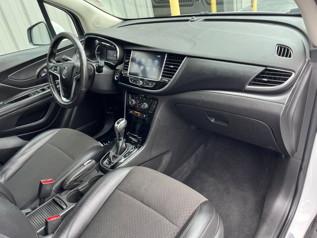 Used 2020 Buick Encore Preferred AWD/4WD image 36