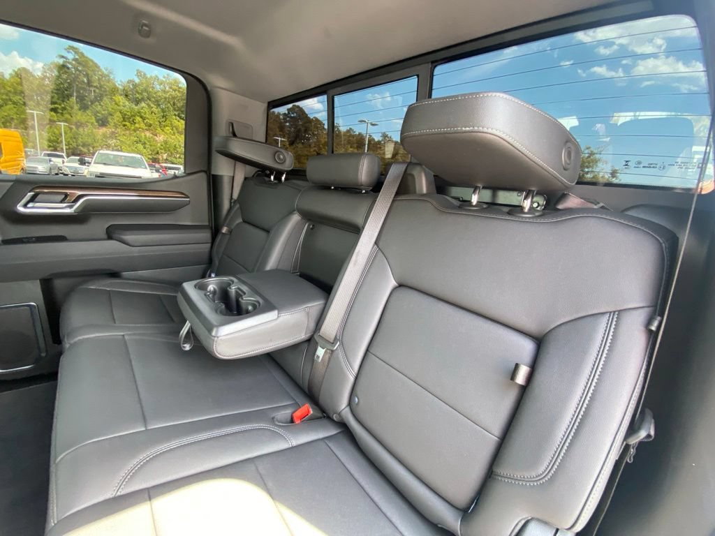 Used 2025 Chevrolet Silverado 1500 LT Trail Boss w/ Convenience Package II AWD/4WD image 23