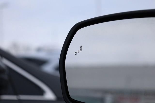 Certified 2024 Ford Edge SEL image 19