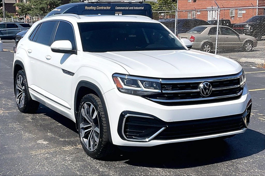 Used 2021 Volkswagen Atlas Cross Sport SEL R-Line AWD/4WD image 34