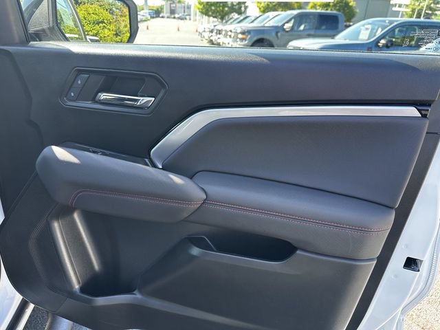 Used 2024 Chevrolet Colorado Z71 w/ Z71 Convenience Package 2 AWD/4WD image 34