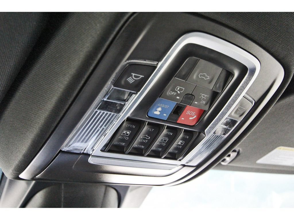 Used 2023 RAM 1500 Laramie AWD/4WD image 24