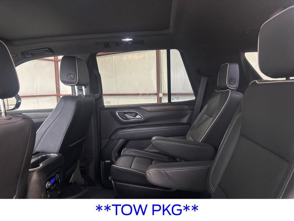 Used 2023 Chevrolet Tahoe Premier AWD/4WD image 17