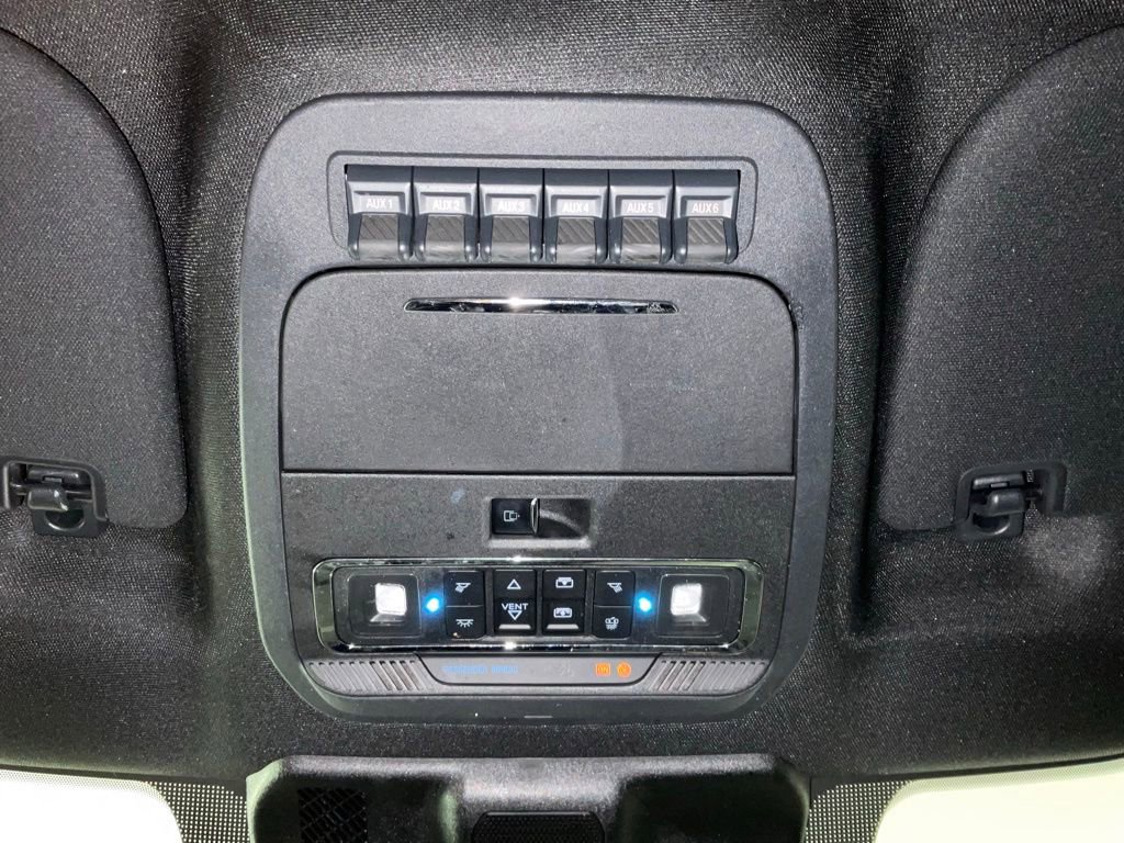Certified 2024 Ford F450 Platinum w/ FX4 Off-Road Package AWD/4WD image 23