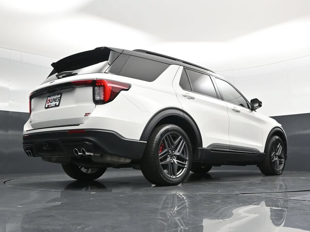 Certified 2025 Ford Explorer ST AWD/4WD image 51