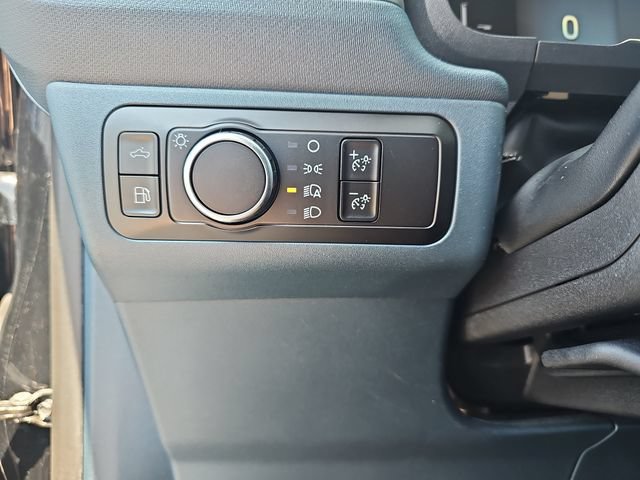 Certified 2025 Ford Maverick XL FWD image 30