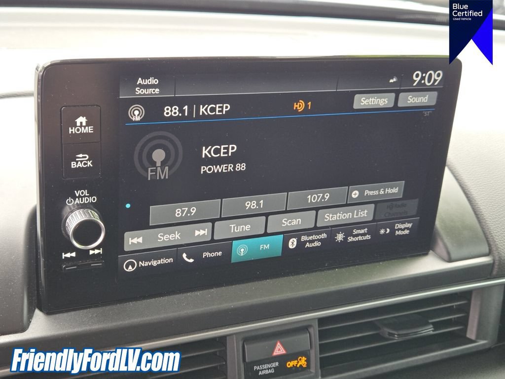 Used 2025 Honda Pilot Elite image 25