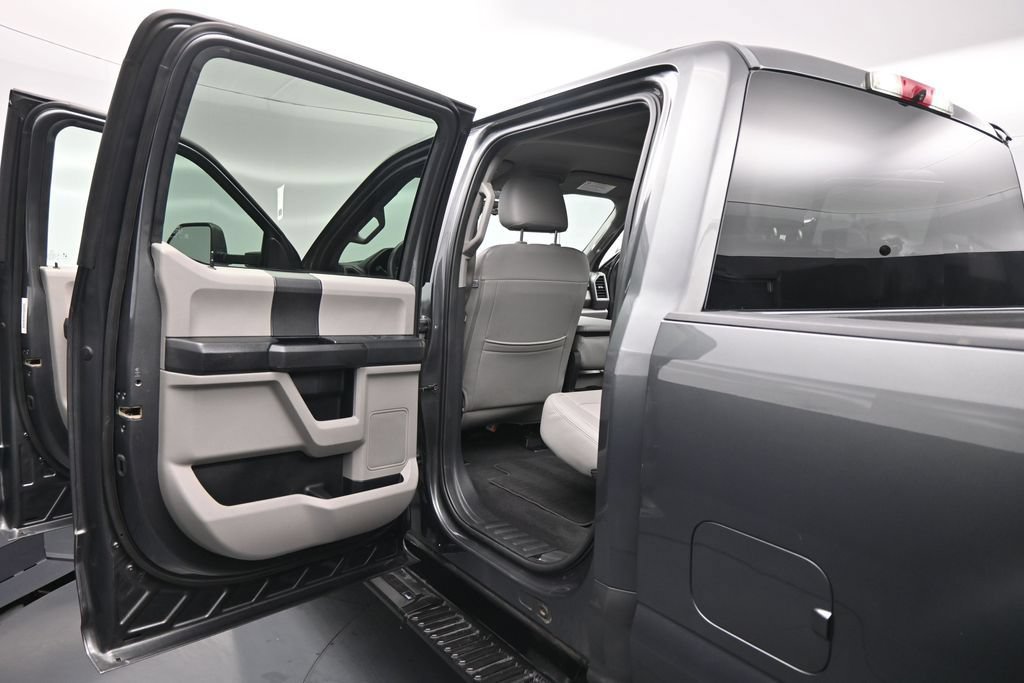 Certified 2019 Ford F250 XL w/ STX Appearance Package AWD/4WD image 14