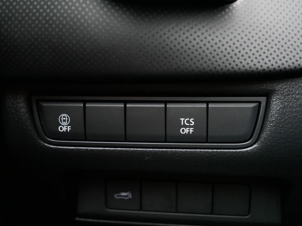 Used 2025 MAZDA CX-50 AWD 2.5 S w/ Premium Package image 17