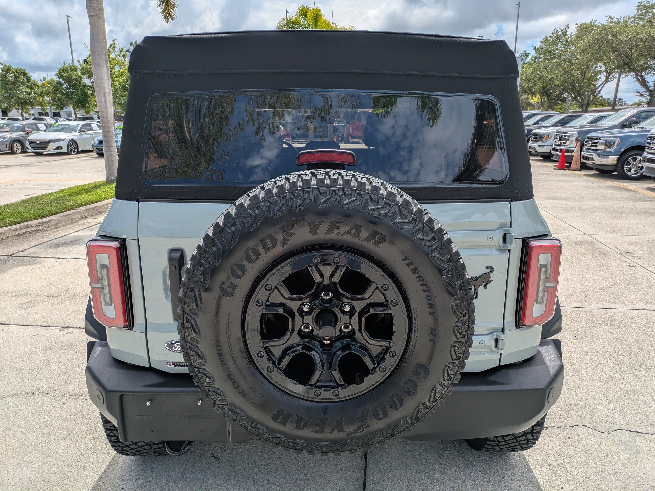 Certified 2024 Ford Bronco Wildtrak AWD/4WD image 5