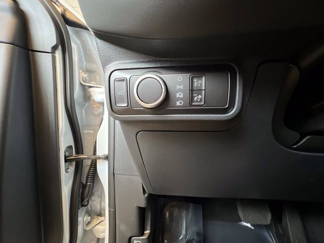 Certified 2026 Ford Explorer Active AWD/4WD image 27