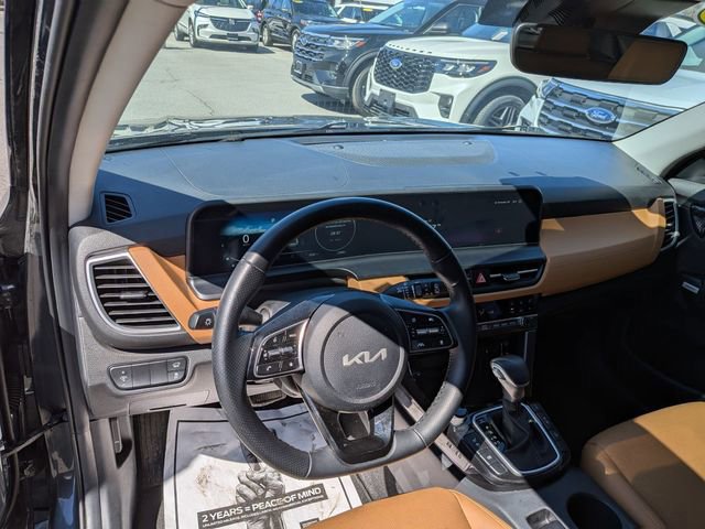 Used 2024 Kia Seltos SX w/ SX Sunroof Package image 7