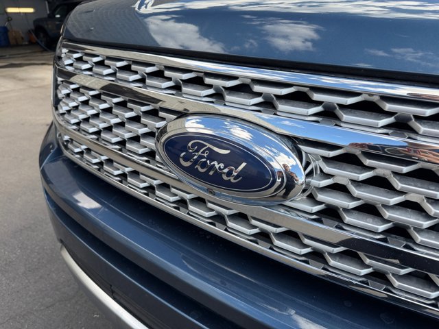 Certified 2018 Ford Expedition Max Platinum image 24