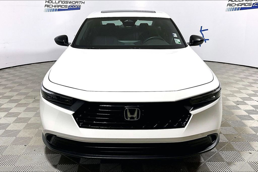 Used 2024 Honda Accord Sport image 2
