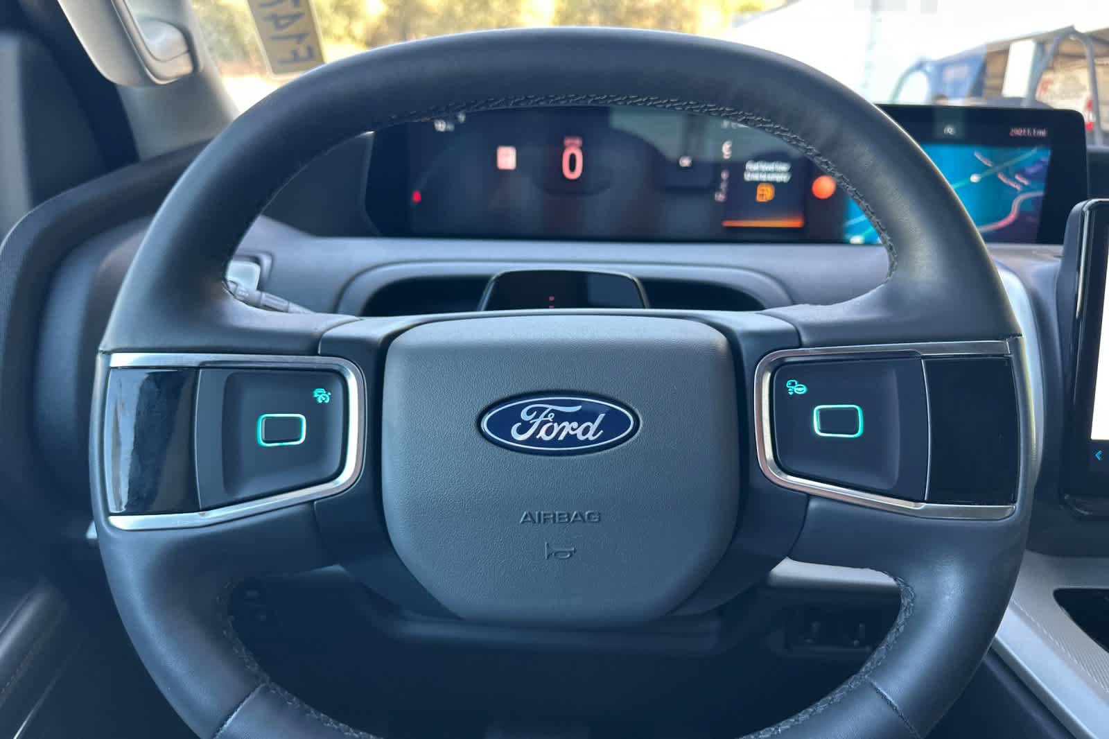Certified 2025 Ford Expedition Active AWD/4WD image 28