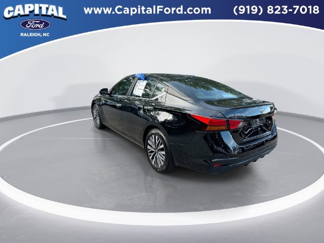 Used 2025 Nissan Altima 2.5 SV FWD image 6