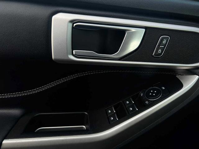 Certified 2022 Ford Explorer XLT w/ Equipment Group 202A image 20